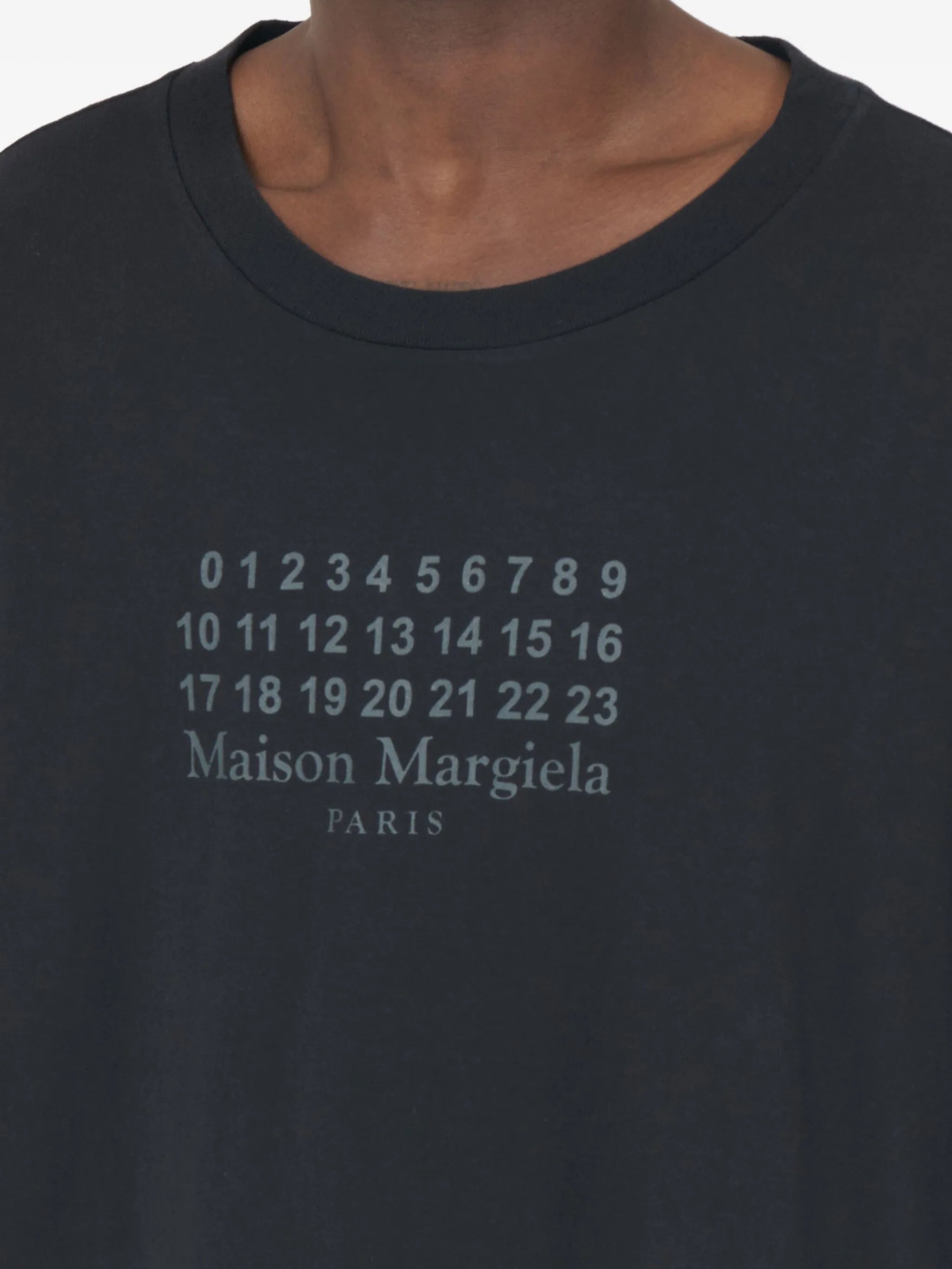 2718806