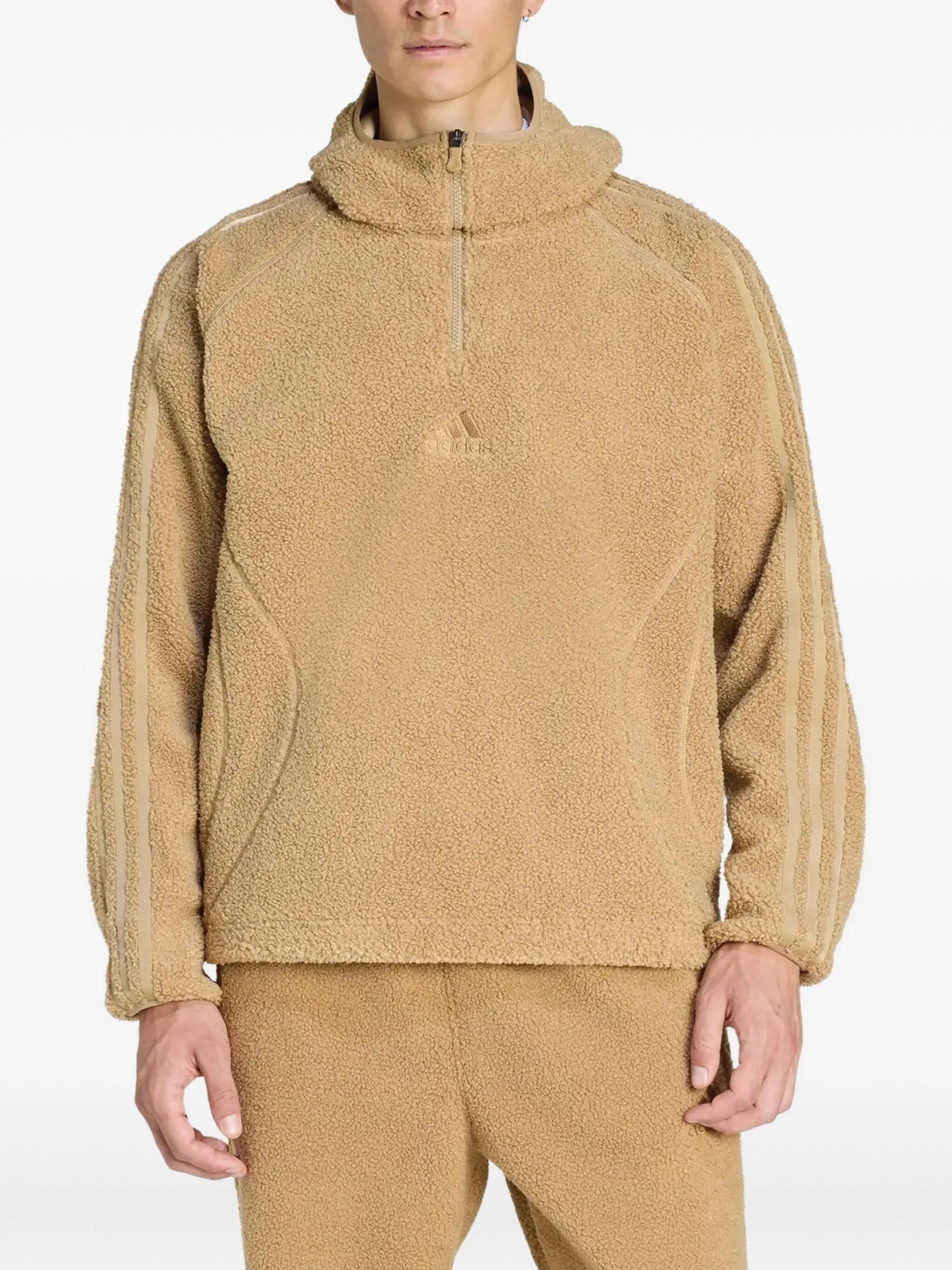 2762598