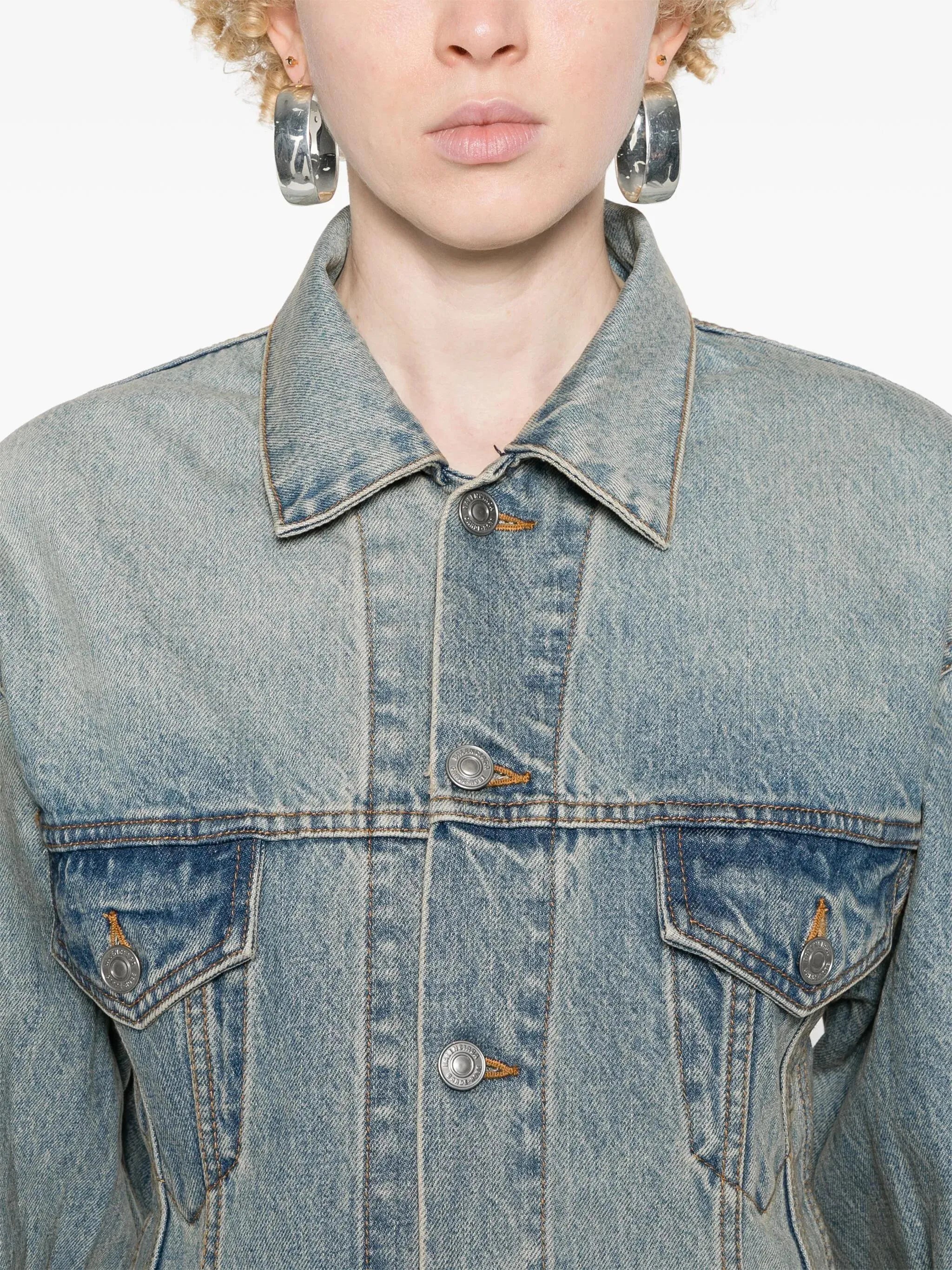 2746643