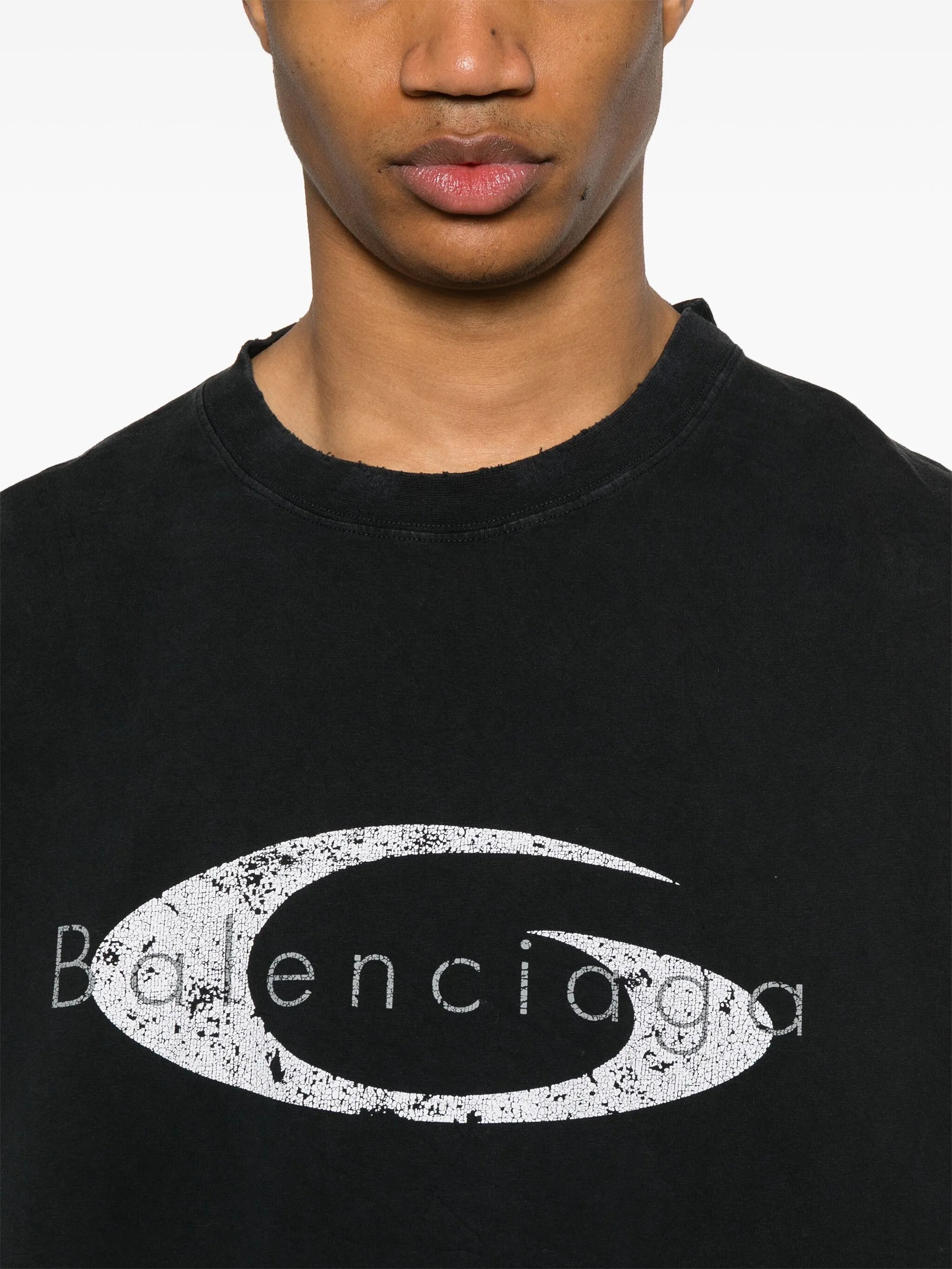2618180