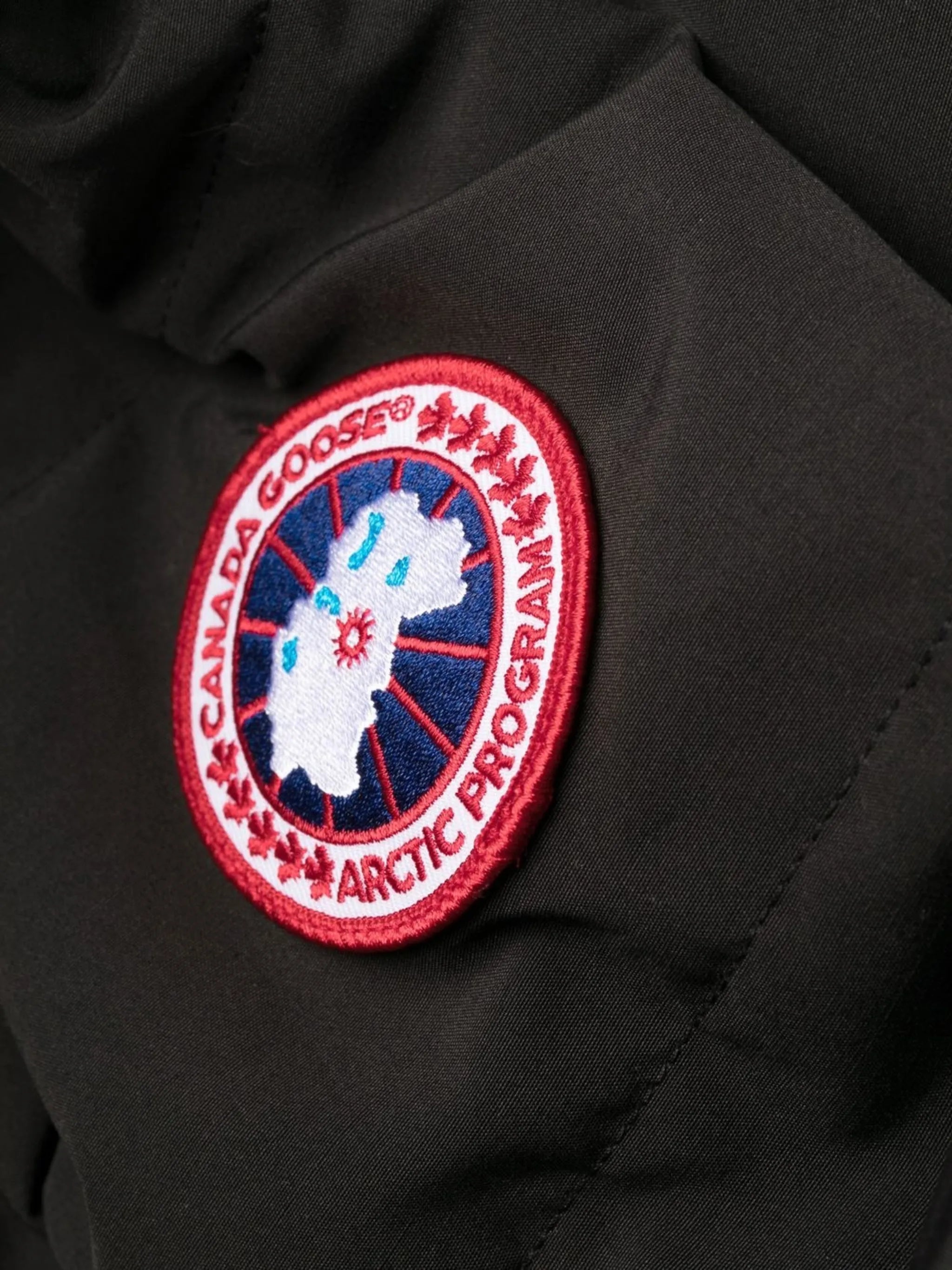 2695948