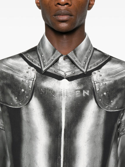 2740697