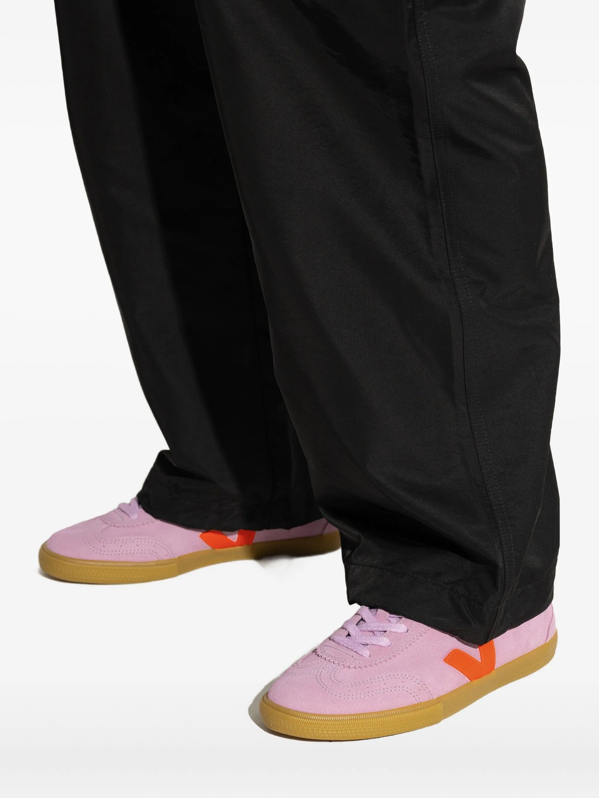 2740857
