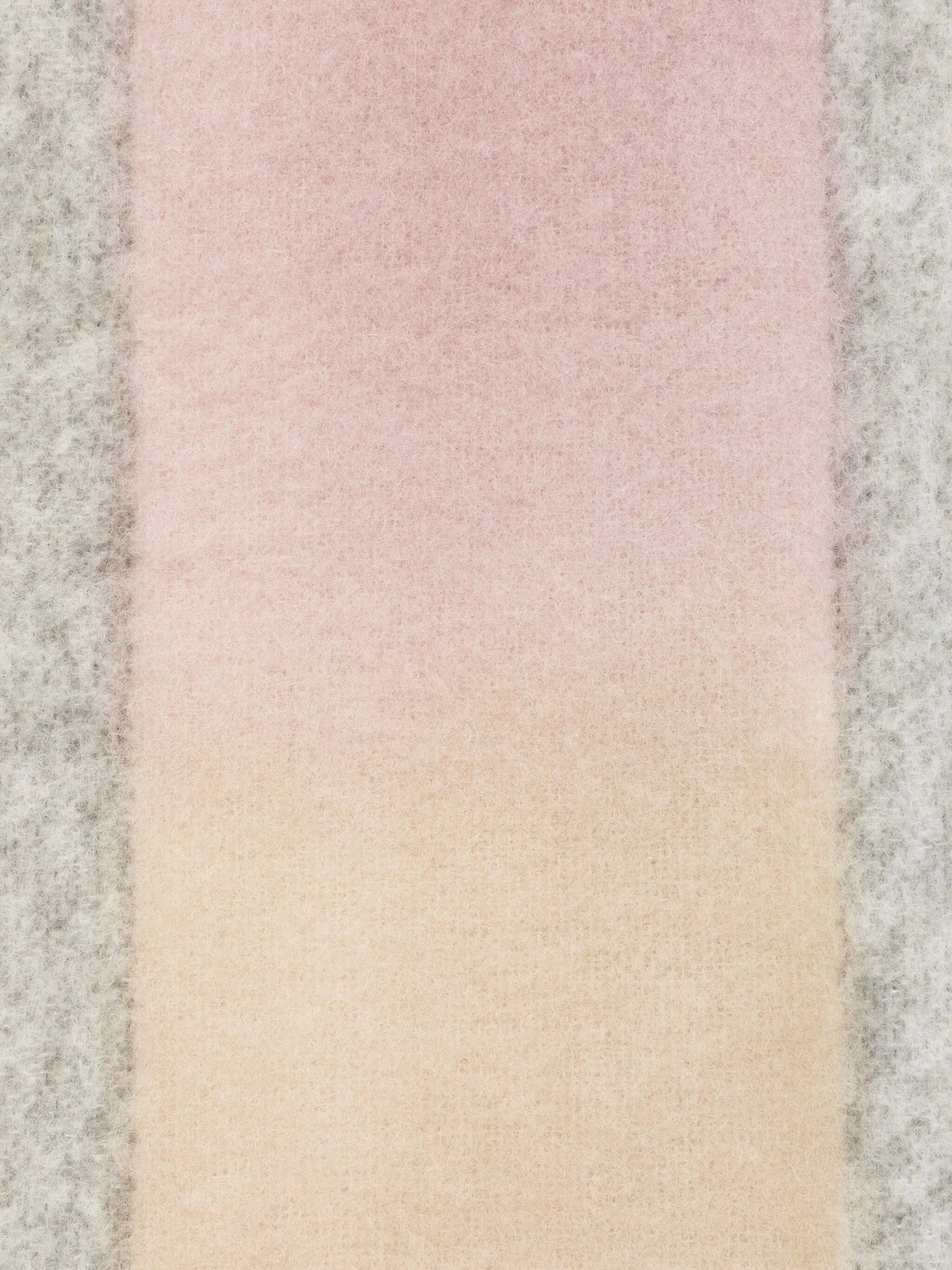2701563