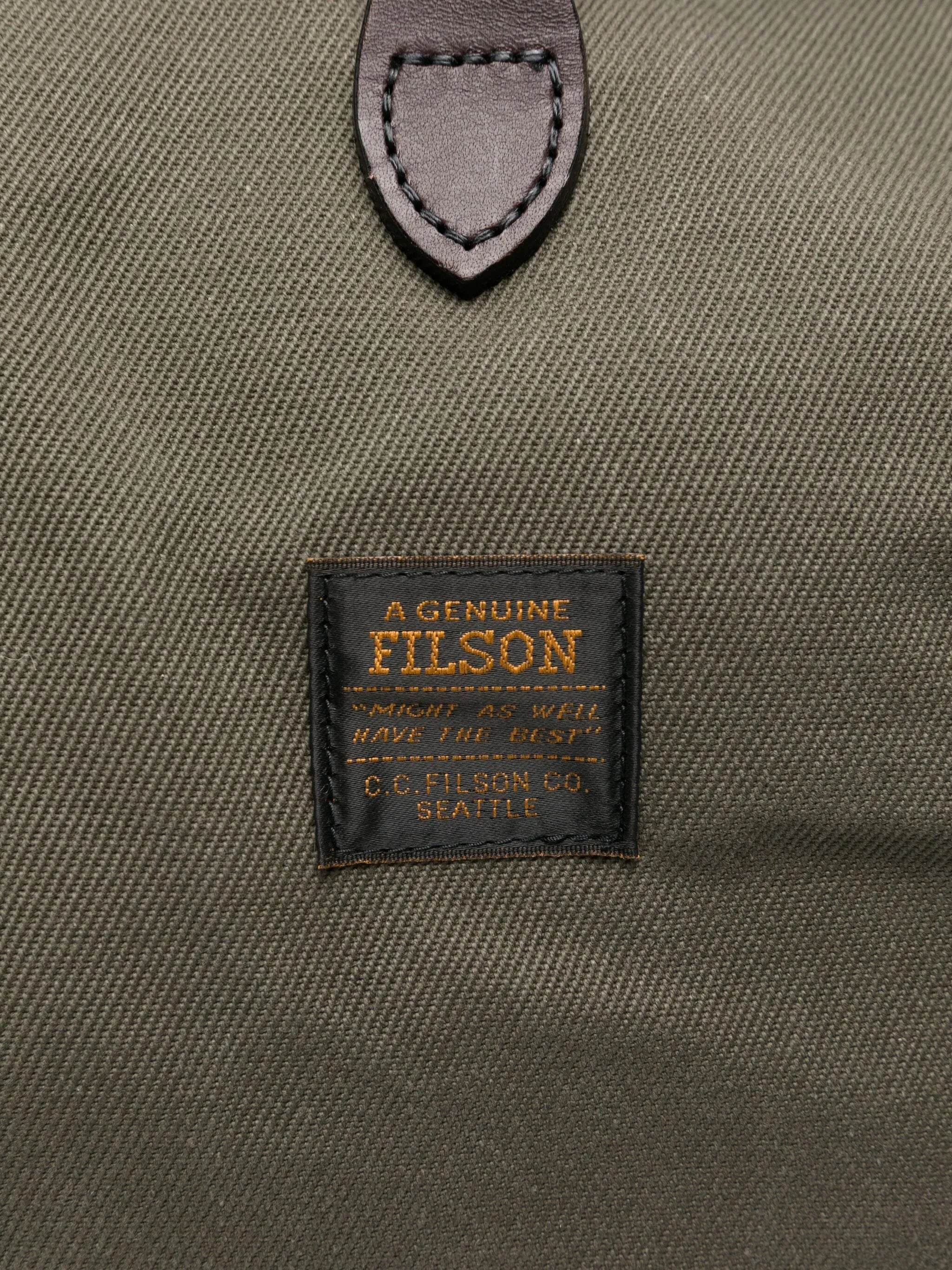 2735638