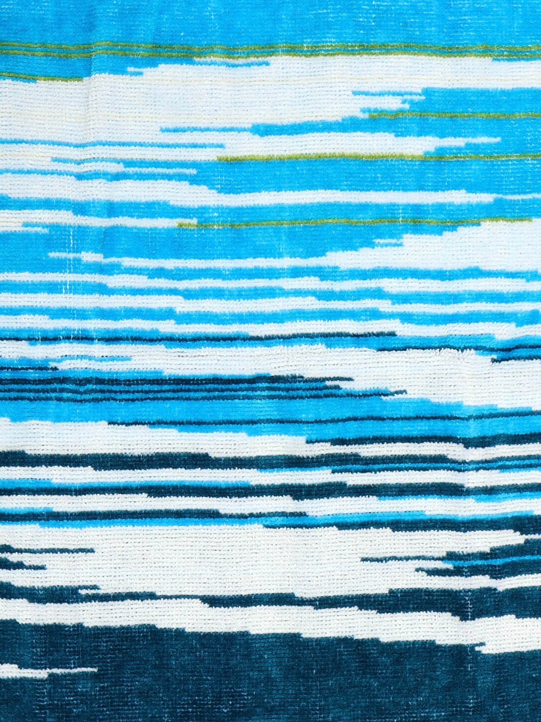 2878566