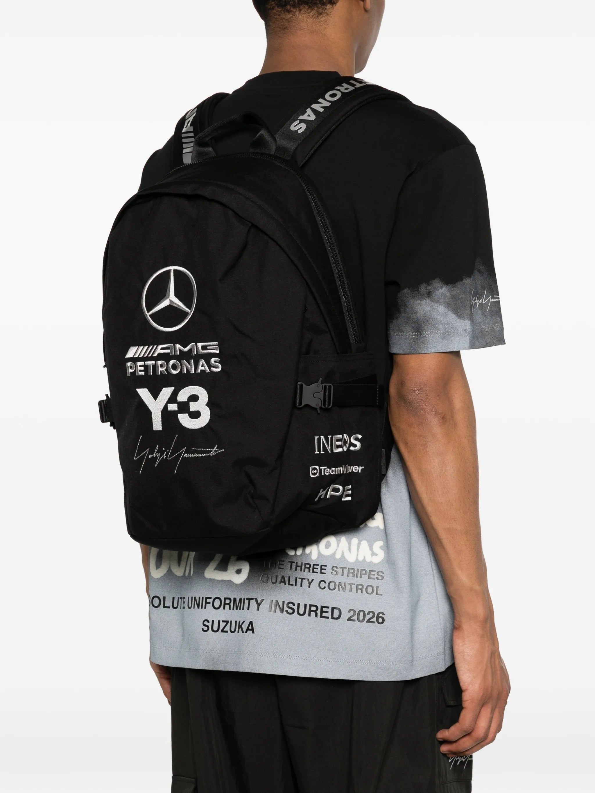 2888093