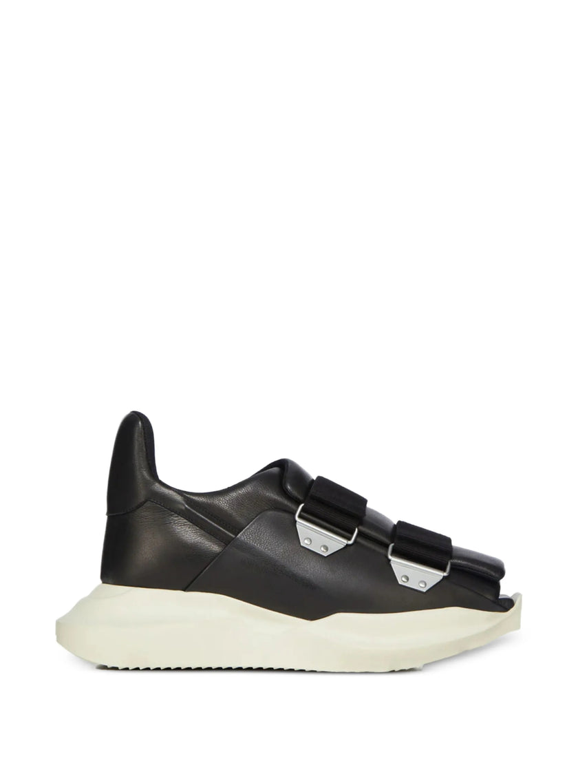 2887296