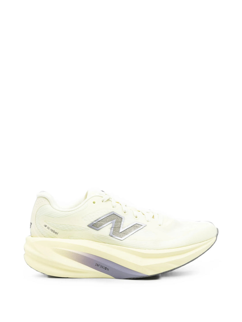 3030886