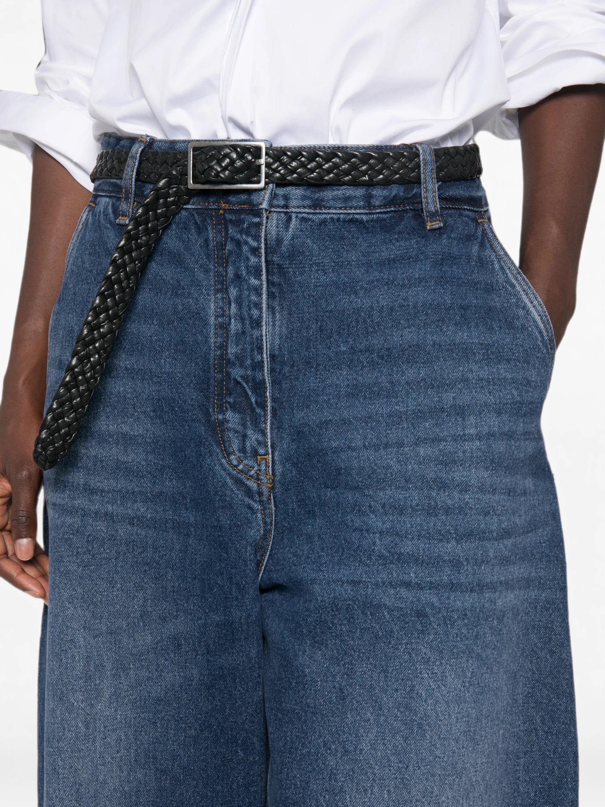 3000890