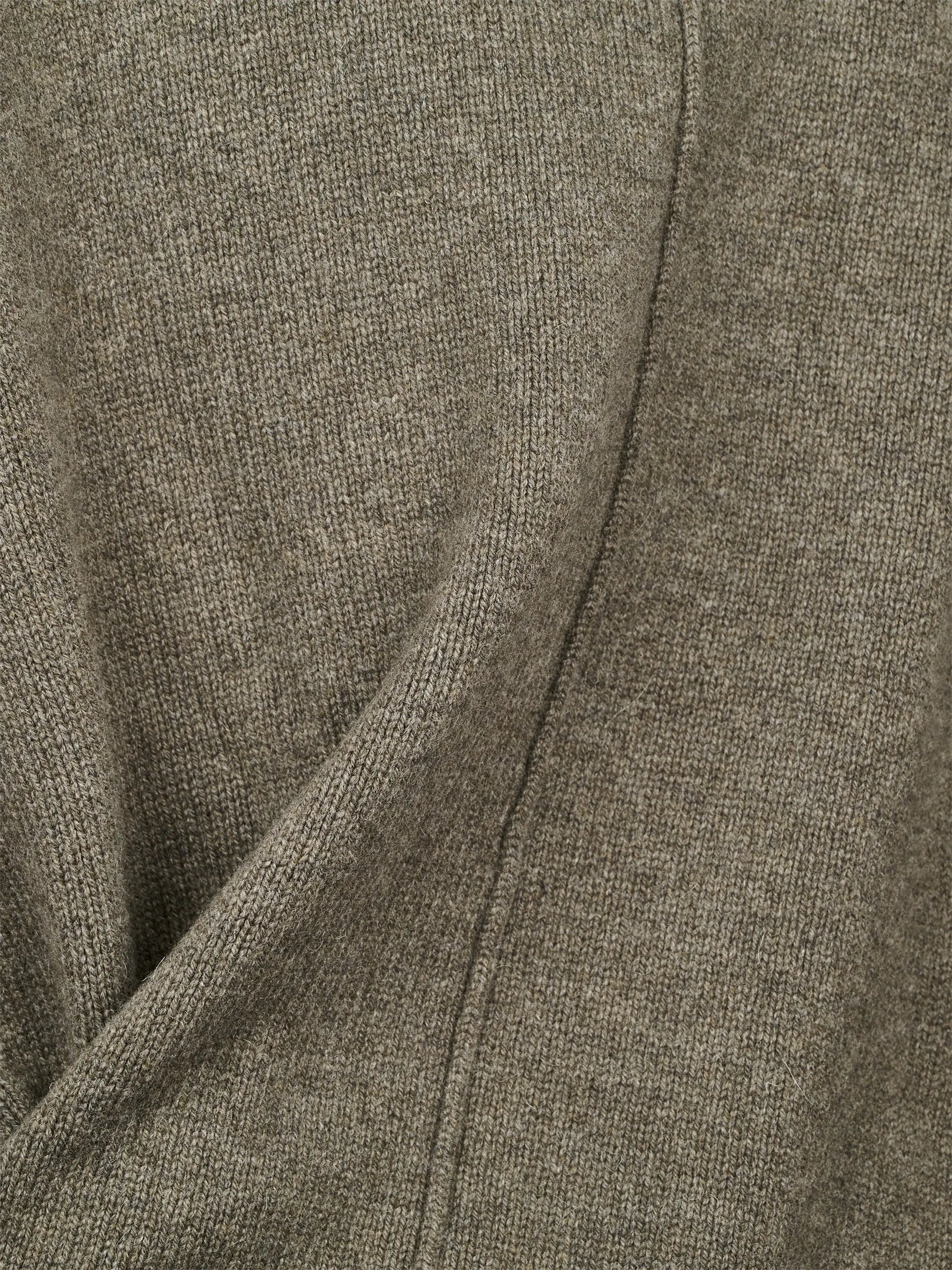 3007279