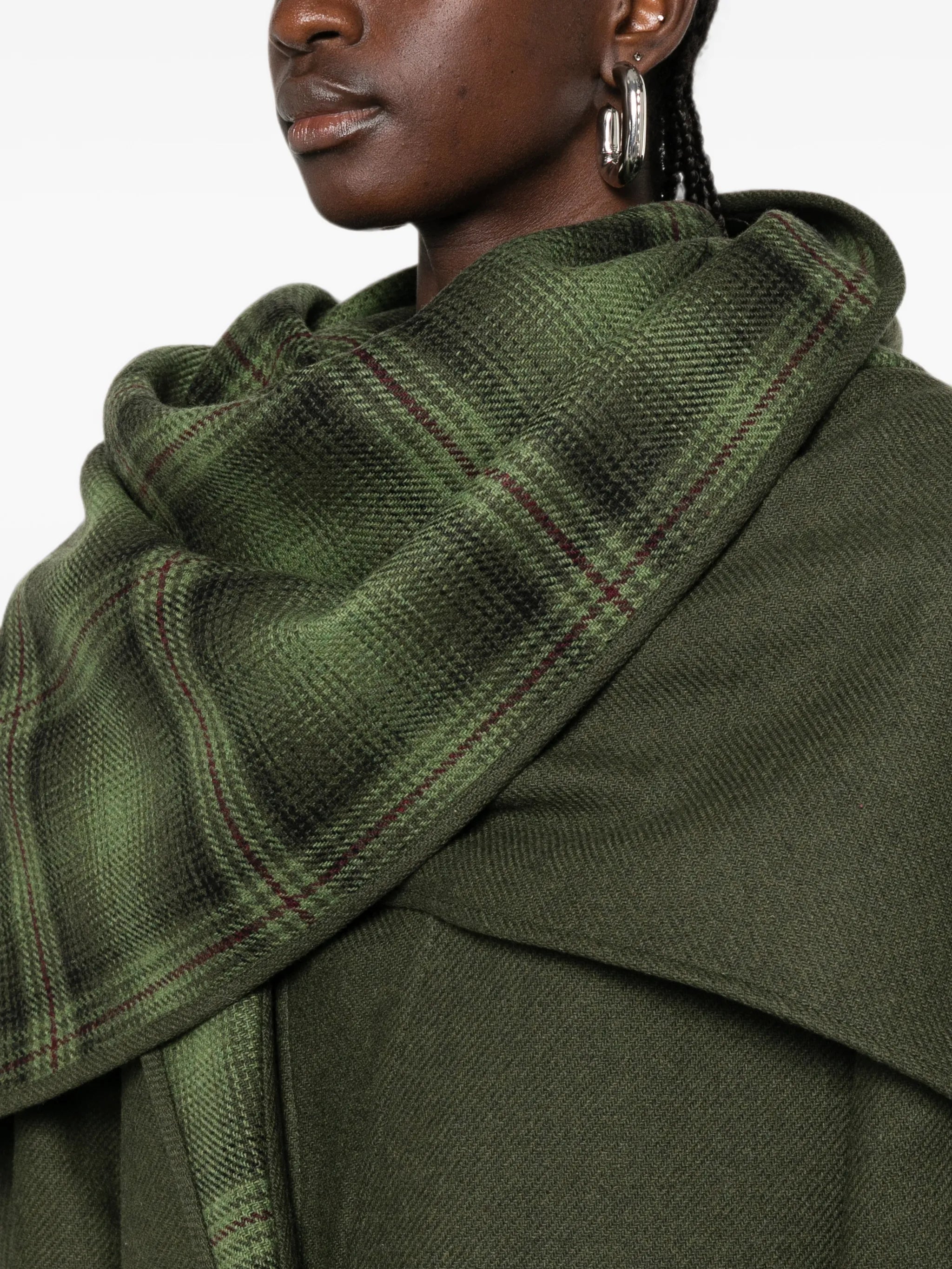 2968172