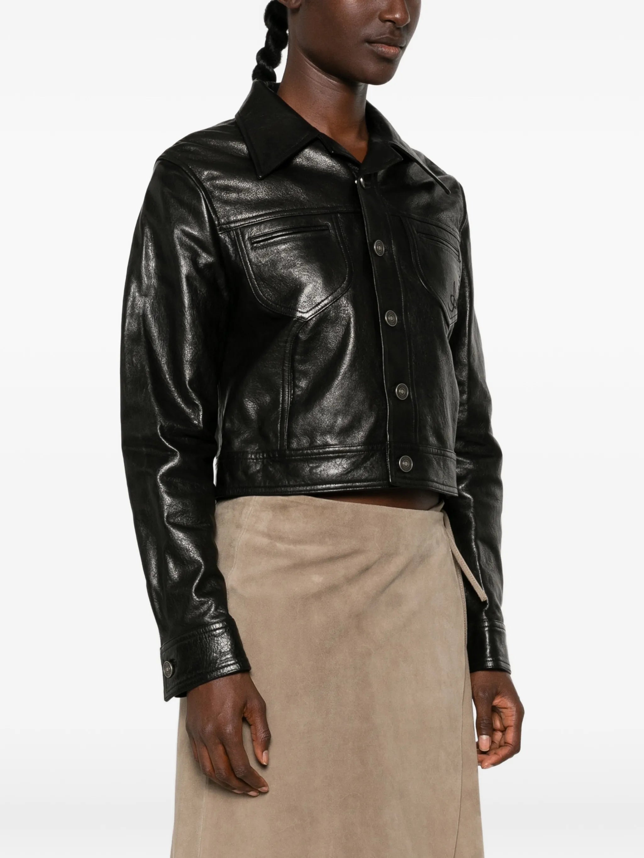 3057884 - Amiri | ERALDO