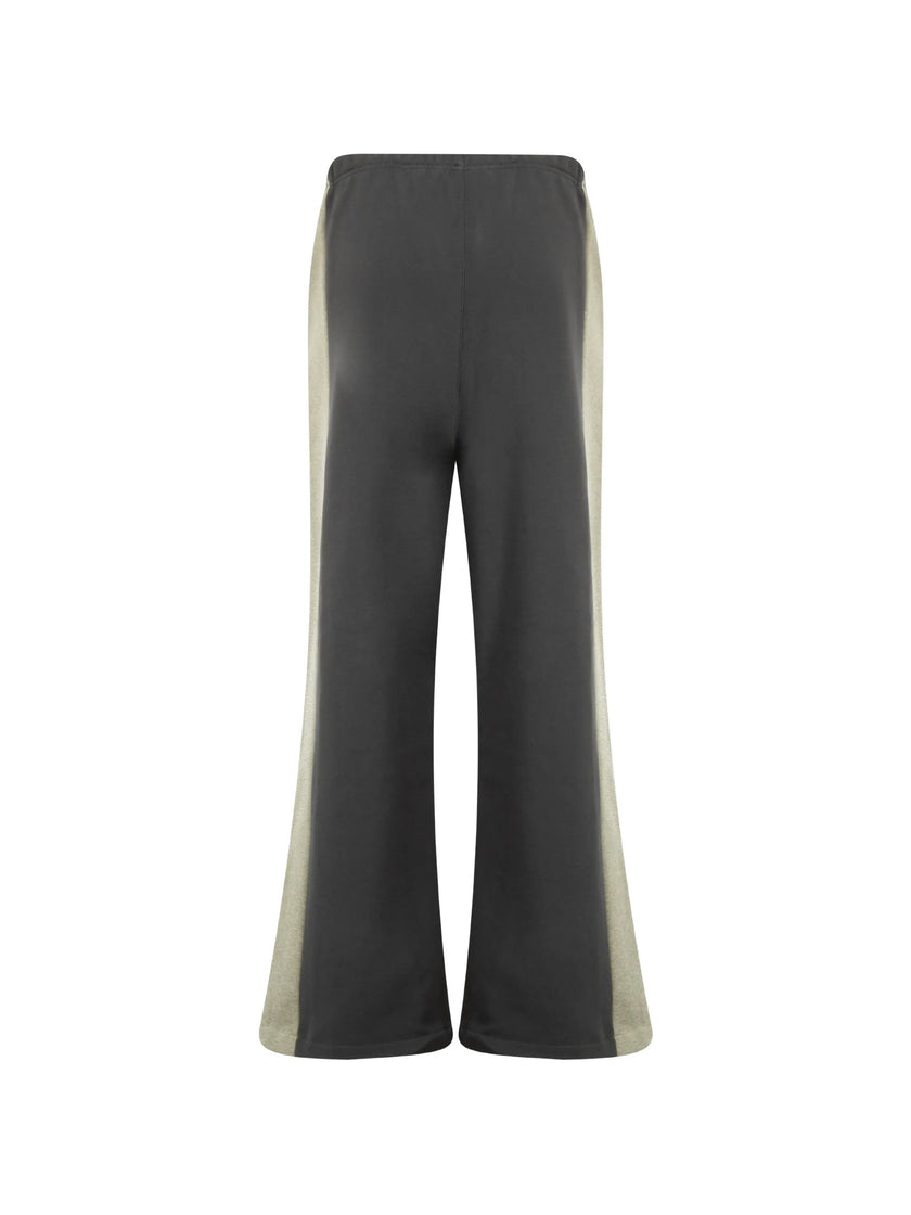 3065109 - Fear Of God Essentials | ERALDO