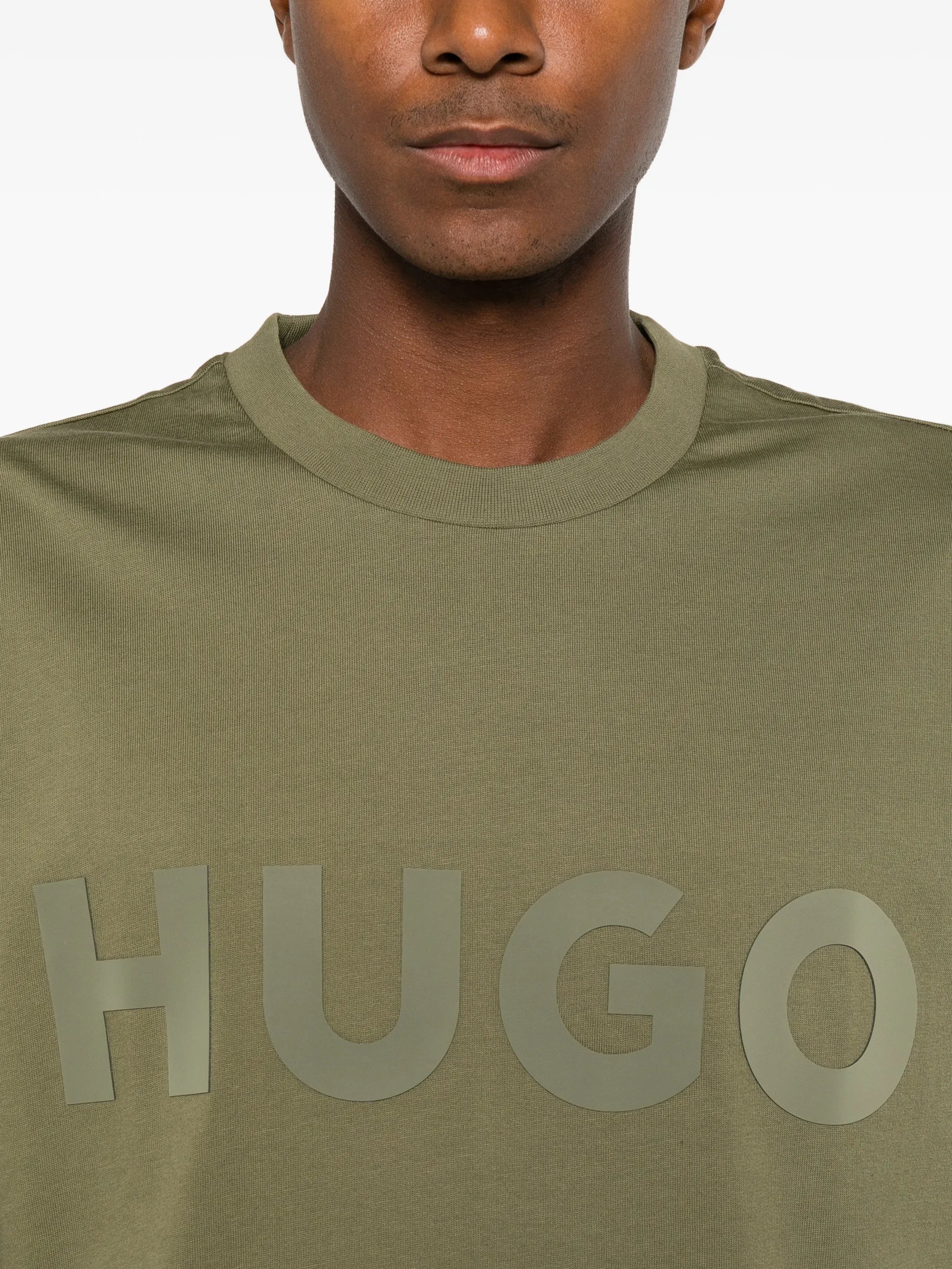3080380 - Hugo | ERALDO