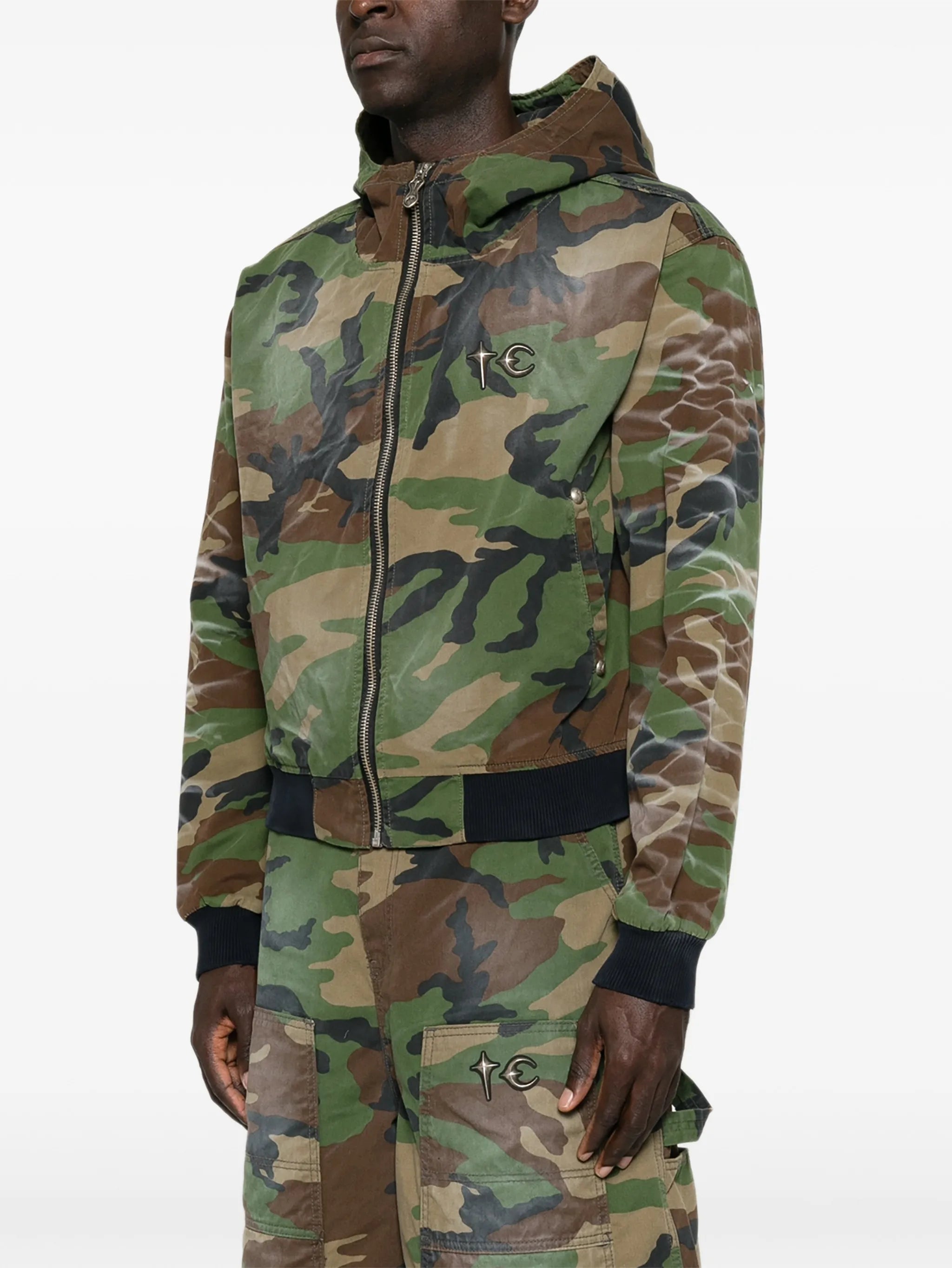 3073631 - Thug Club | ERALDO
