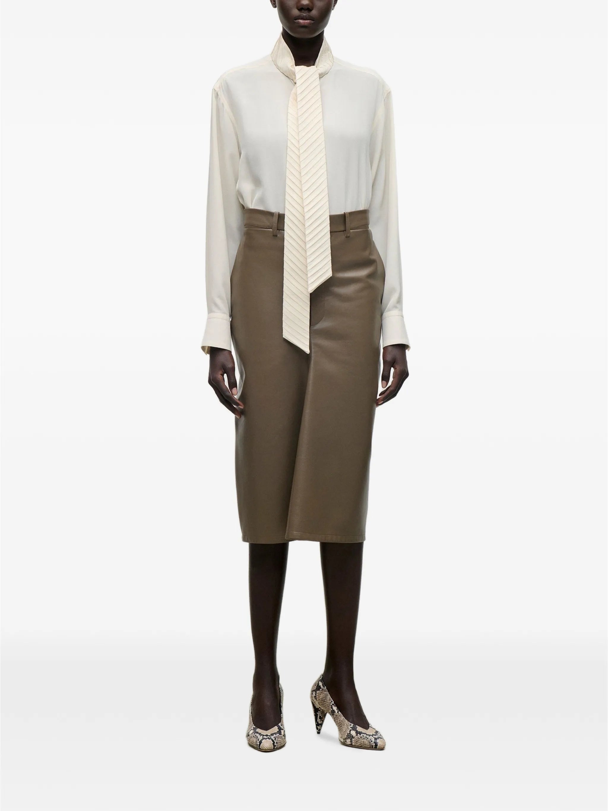 3077946 - Victoria Beckham | ERALDO